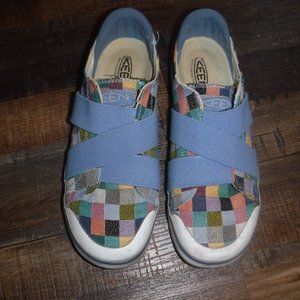 Keen Slip -on Canvas shoe- Women's